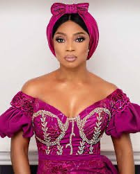 Toke Makinwa Biography