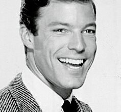Richard Chamberlain Biography